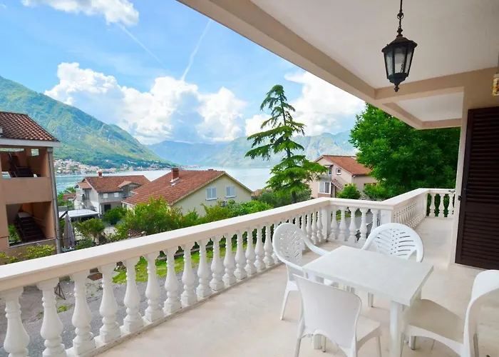 Nikola - Two Bedroom Ap. With Seaview