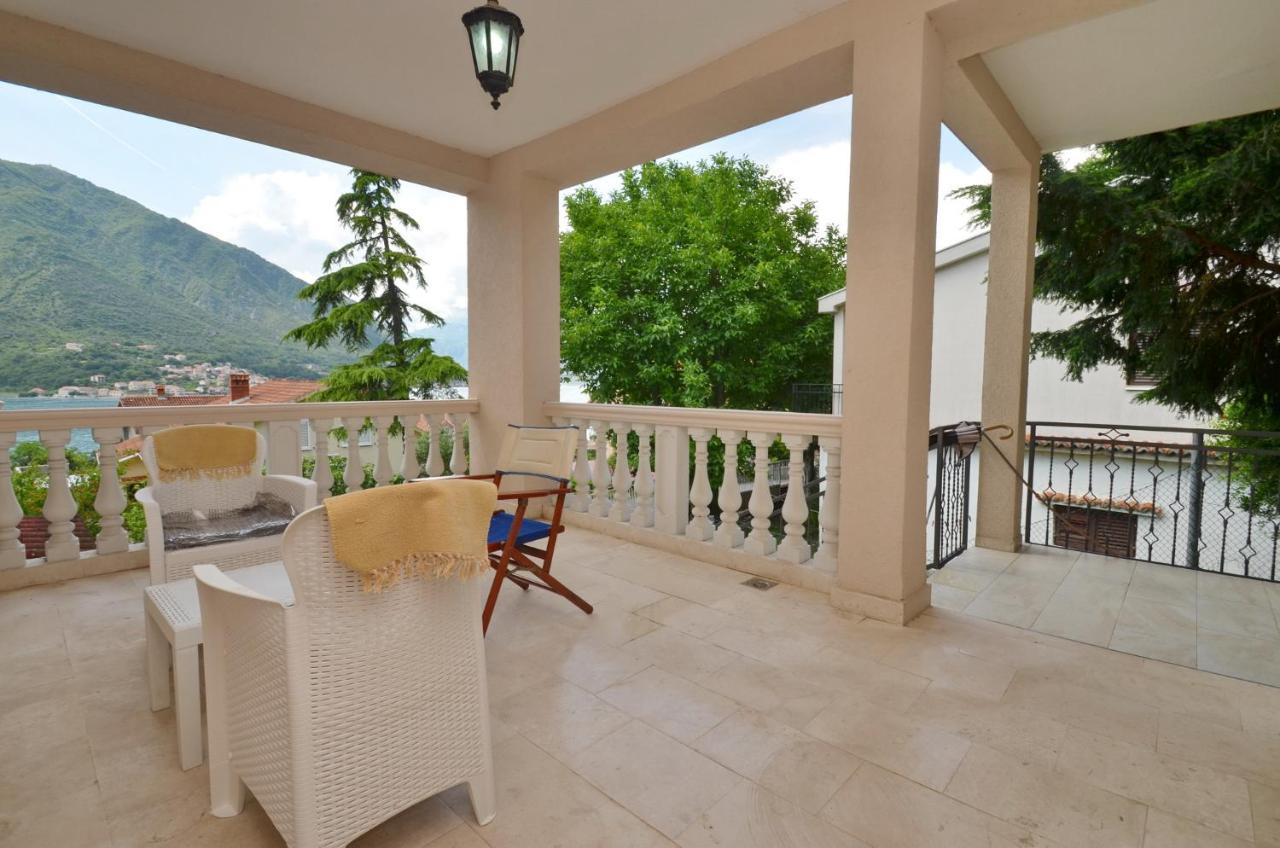 Nikola - Two Bedroom Ap. With Seaview *