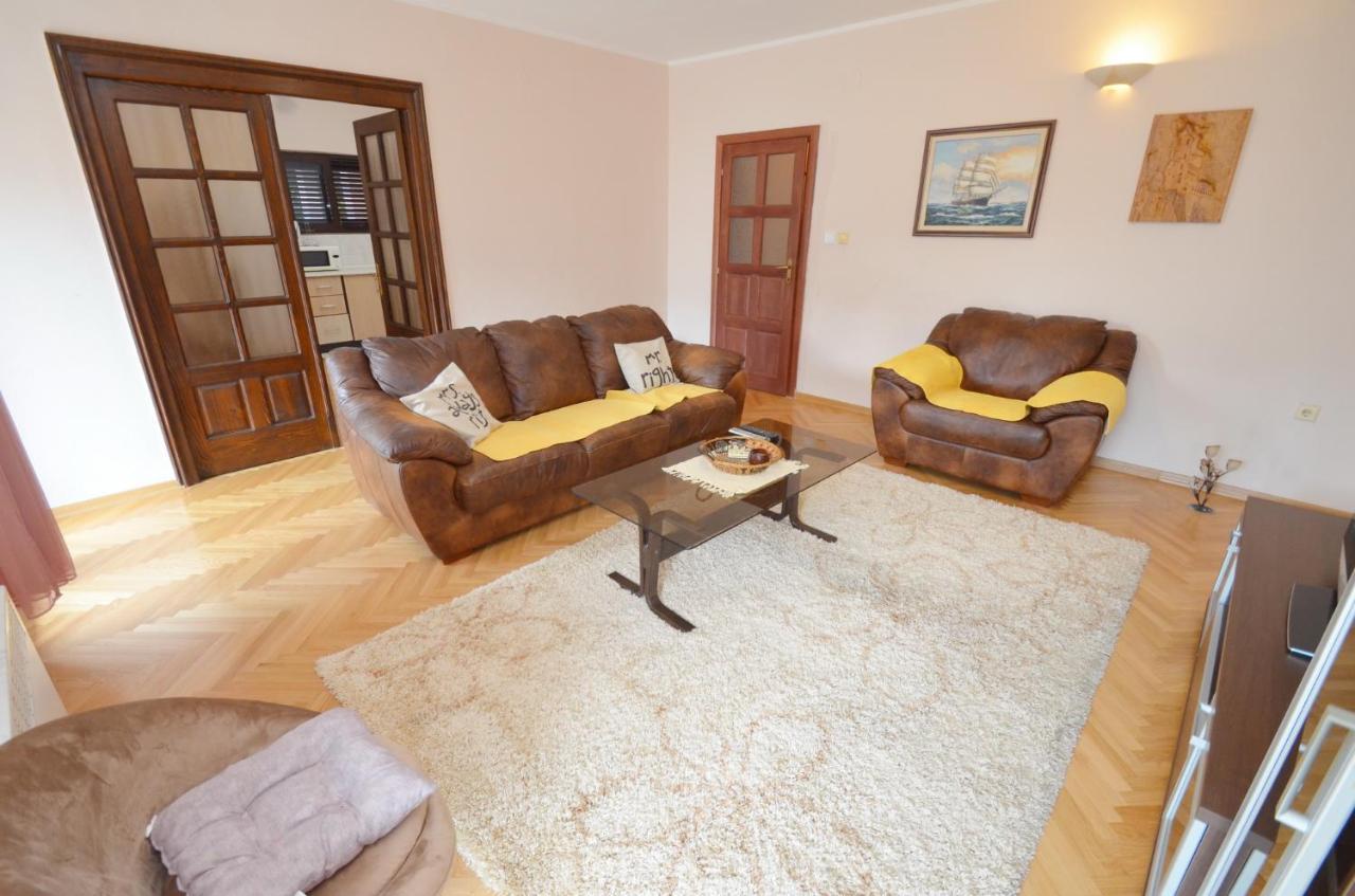Nikola - Two Bedroom Ap. With Seaview