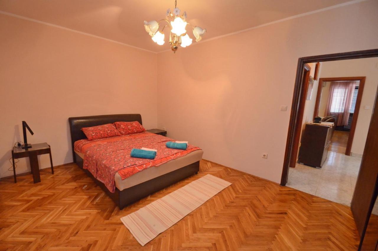 Nikola - Two Bedroom Ap. With Seaview